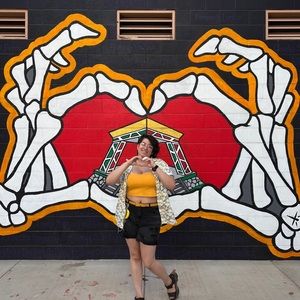 Meet your Posher, Monique